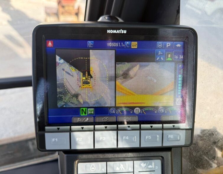 KOMATSU  PW160-11 + EPIROC HAMMER